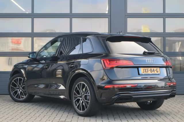 Audi Q5 (2022) thumbnail 14