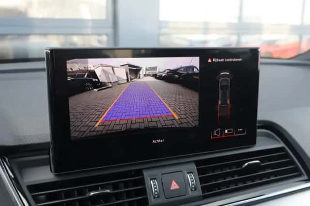 Audi Q5 (2022) thumbnail 31