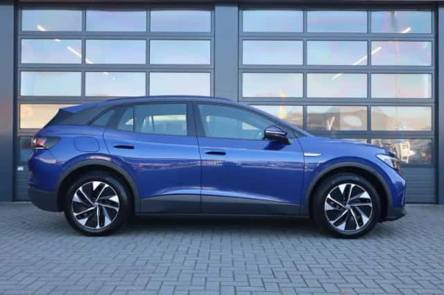Volkswagen ID.4 (2021) thumbnail 3