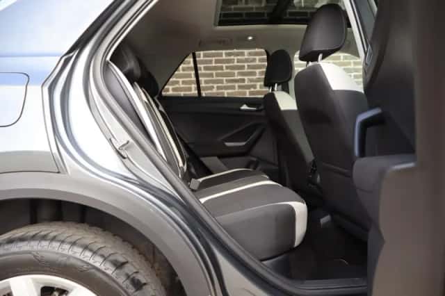 Volkswagen T-Roc (2020) thumbnail 33