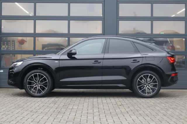 Audi Q5 (2022) thumbnail 14