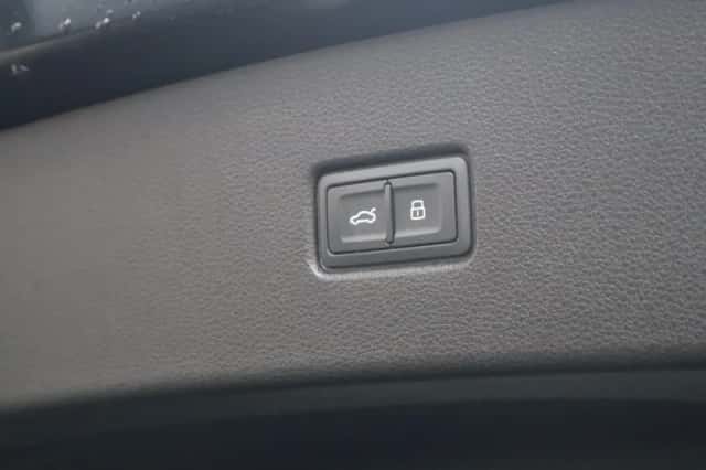 Audi Q5 (2022) thumbnail 17