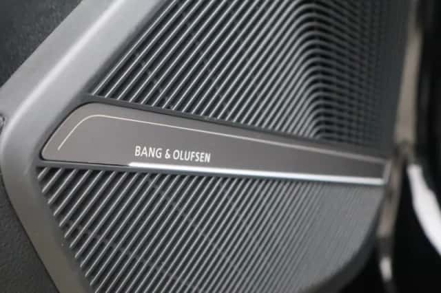 Audi Q5 (2022) thumbnail 24