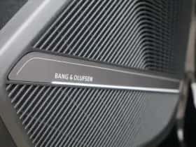 Audi Q5 (2022) thumbnail 24
