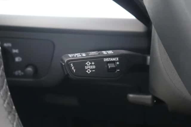 Audi Q5 (2022) thumbnail 27