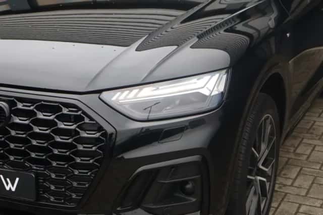 Audi Q5 (2022) thumbnail 9