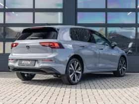 Volkswagen Golf (2026) thumbnail 2