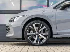 Volkswagen Golf (2026) thumbnail 13