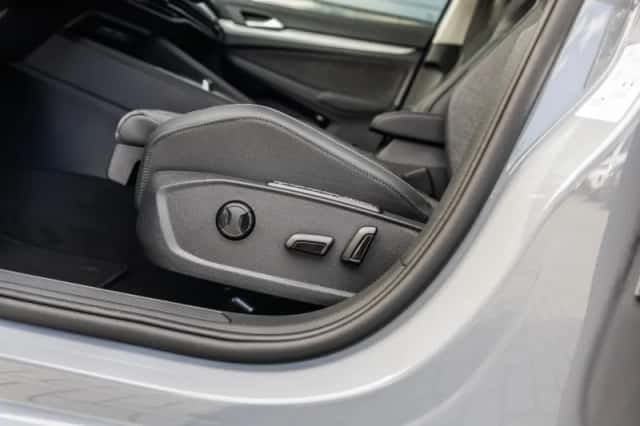 Volkswagen Golf (2026) thumbnail 15