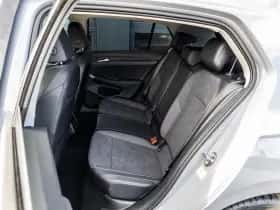 Volkswagen Golf (2026) thumbnail 17