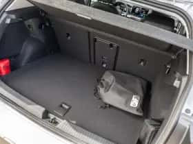 Volkswagen Golf (2026) thumbnail 18