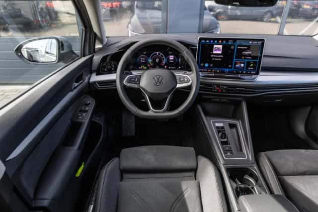 Volkswagen Golf (2026) thumbnail 22