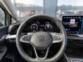 Volkswagen Golf (2026) thumbnail 23