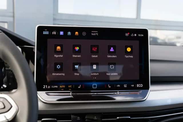 Volkswagen Golf (2026) thumbnail 35