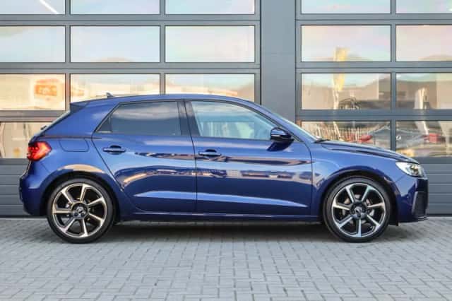 Audi A1 (2025) thumbnail 3
