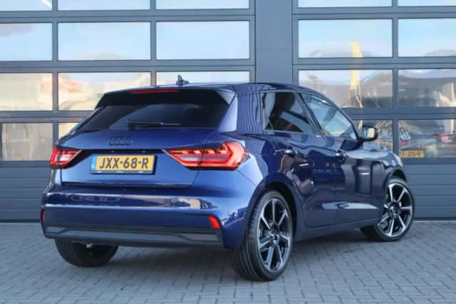 Audi A1 (2025) thumbnail 3
