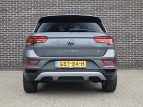 Volkswagen T-Roc (2024) thumbnail 11