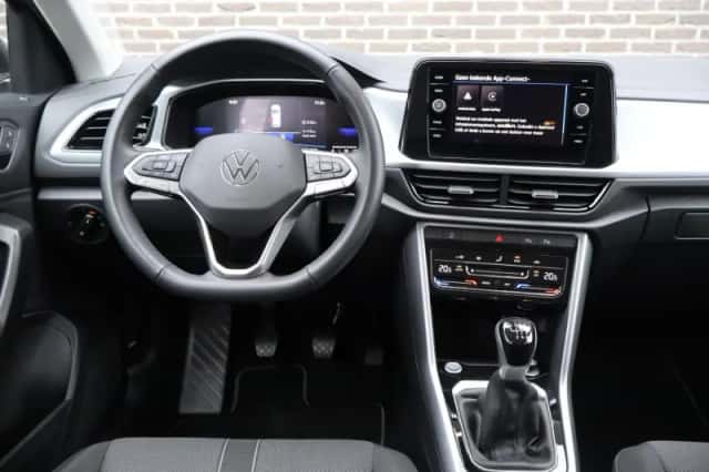Volkswagen T-Roc (2024) thumbnail 20