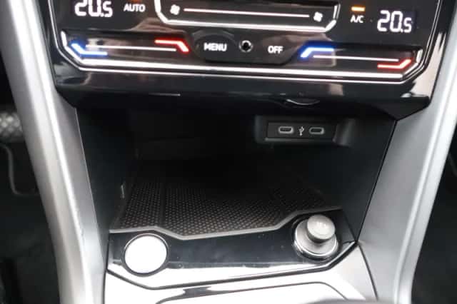 Volkswagen T-Roc (2024) thumbnail 29