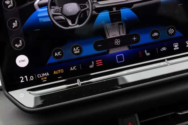 Volkswagen T-Roc (2026) thumbnail 37