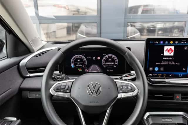 Volkswagen T-Roc (2025) thumbnail 31