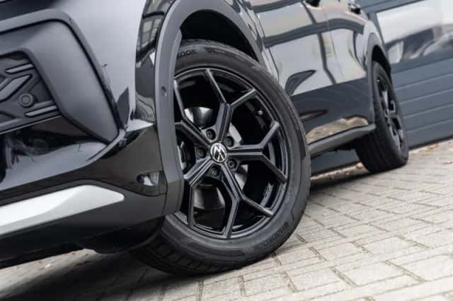 Volkswagen T-Roc (2025) thumbnail 38