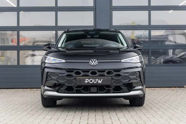 Volkswagen T-Roc (2025) thumbnail 6