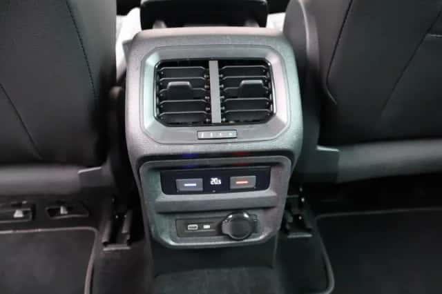 Volkswagen Tiguan (2020) thumbnail 35