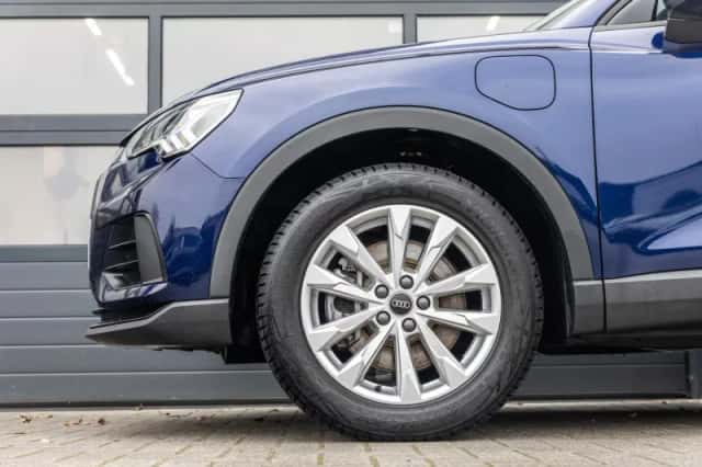Audi Q3 (2022) thumbnail 16