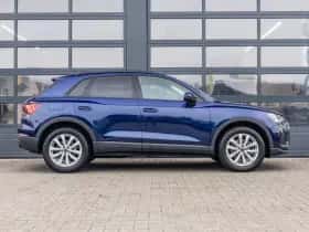 Audi Q3 (2022) thumbnail 3
