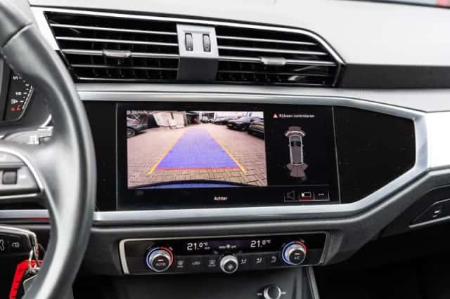 Audi Q3 (2022) thumbnail 28