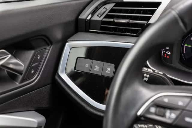 Audi Q3 (2022) thumbnail 34