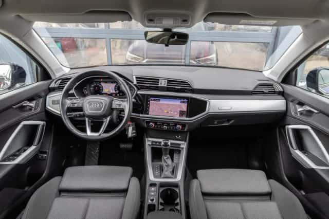 Audi Q3 (2022) thumbnail 5