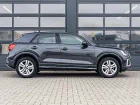 Audi Q2 (2022) thumbnail 3