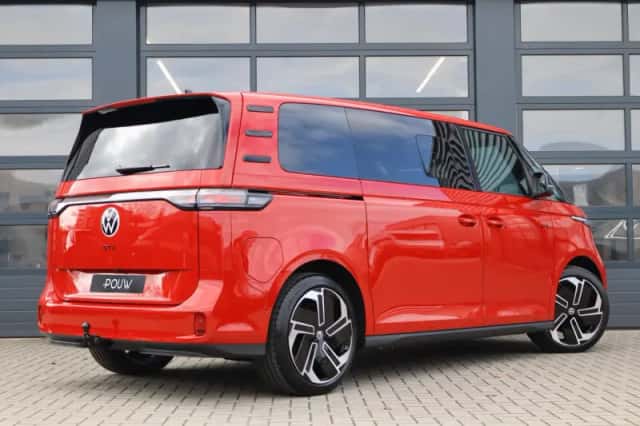Volkswagen ID. Buzz (2026) thumbnail 2