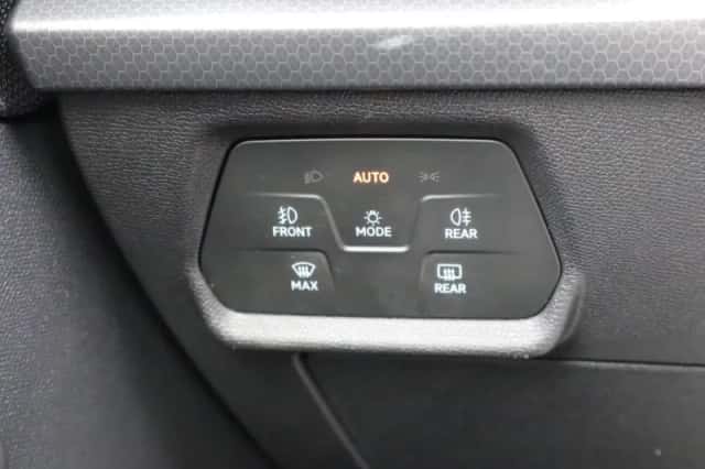 SEAT Leon Sportstourer (2022) thumbnail 36