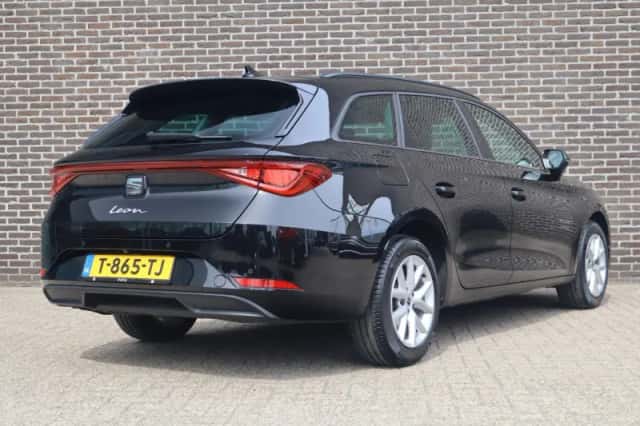SEAT Leon Sportstourer (2022) thumbnail 2