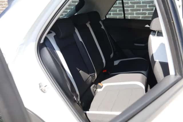 Volkswagen T-Roc (2019) thumbnail 17