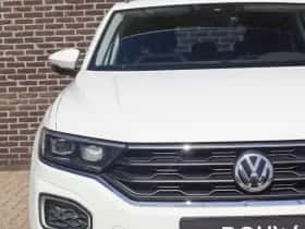 Volkswagen T-Roc (2019) thumbnail 9