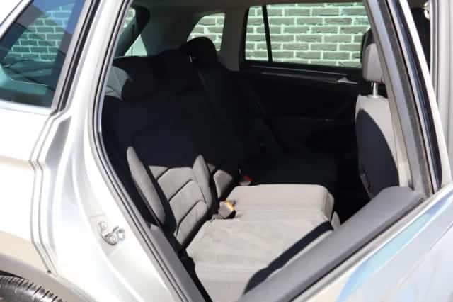 Volkswagen Tiguan (2018) thumbnail 19
