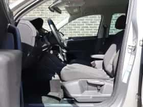 Volkswagen Tiguan (2018) thumbnail 24