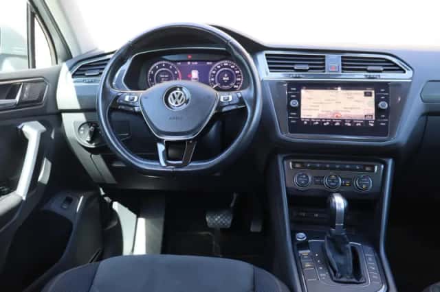 Volkswagen Tiguan (2018) thumbnail 25