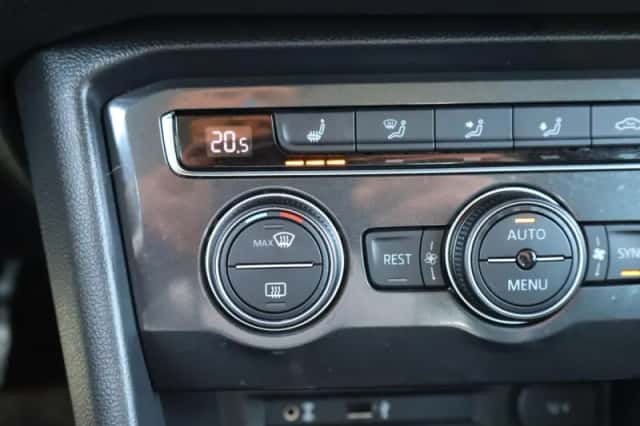 Volkswagen Tiguan (2018) thumbnail 35