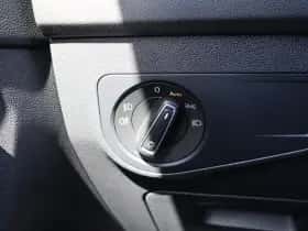 Volkswagen Tiguan (2018) thumbnail 41