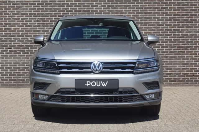 Volkswagen Tiguan (2018) thumbnail 8