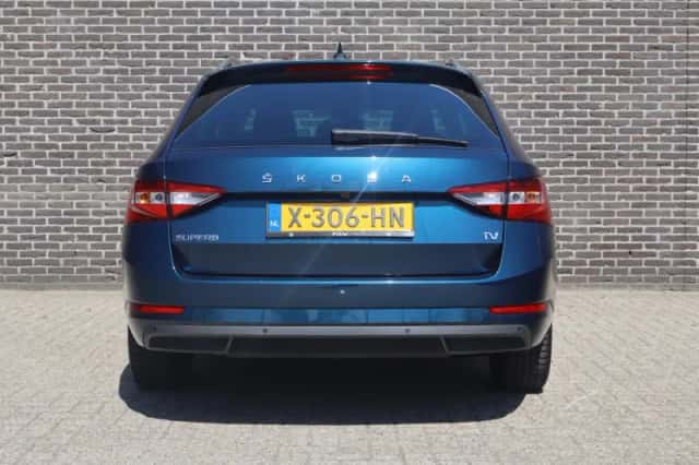 Škoda Superb (2023) thumbnail 12