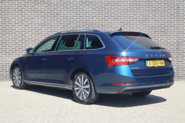 Škoda Superb (2023) thumbnail 14