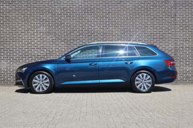 Škoda Superb (2023) thumbnail 15