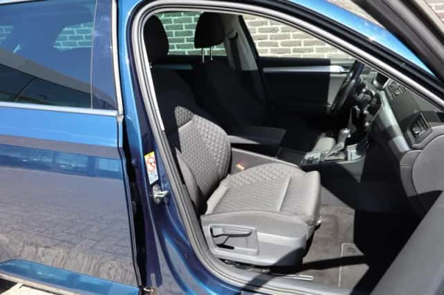 Škoda Superb (2023) thumbnail 18