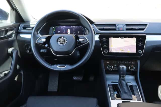 Škoda Superb (2023) thumbnail 25